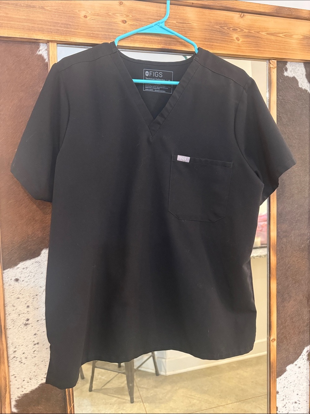XL Figs Black Women's Isabella Wide Leg Scrubs Set